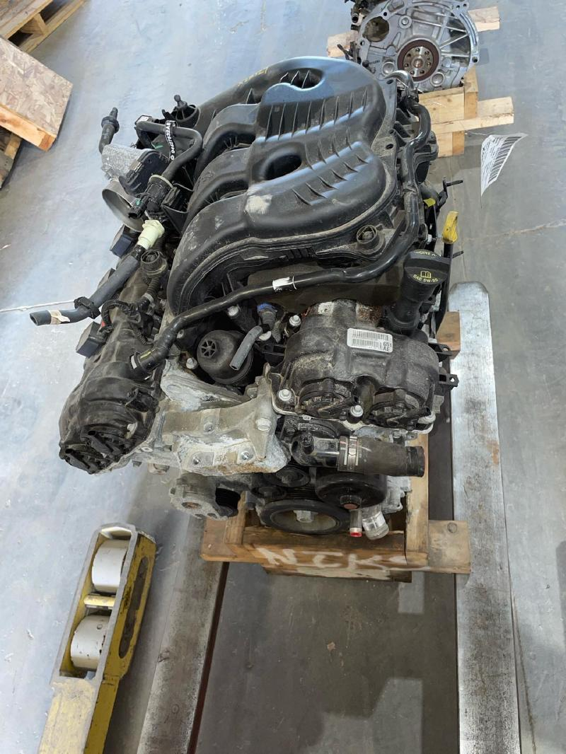 2015 Jeep Cherokee 3.2l Vin S 8th Digit One Piece Oil Pan Used engine 2