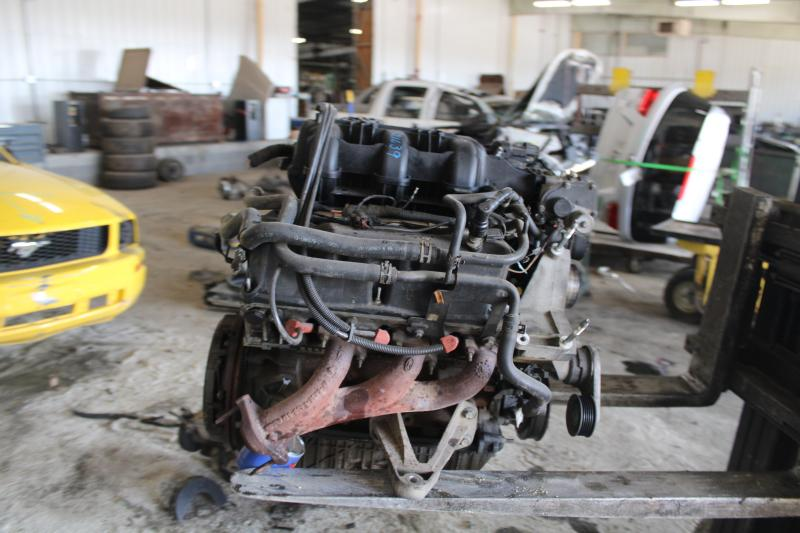 2005 Ford Mustang 4.0l (vin n, 8th digit, sohc) Used engine 2
