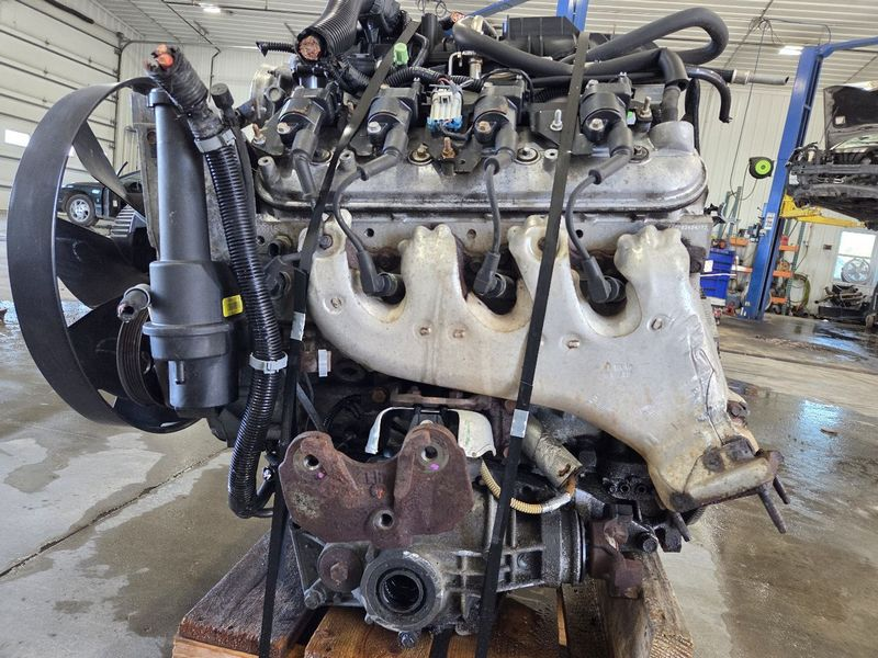 2006 Gmc Envoy 5.3l V8 Used engine 2