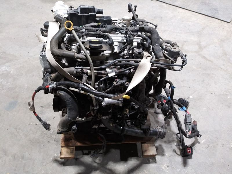 2019 Land rover Range rover evoque (2.0l, vin x, 8th digit), vin r (7th digit) Used engine