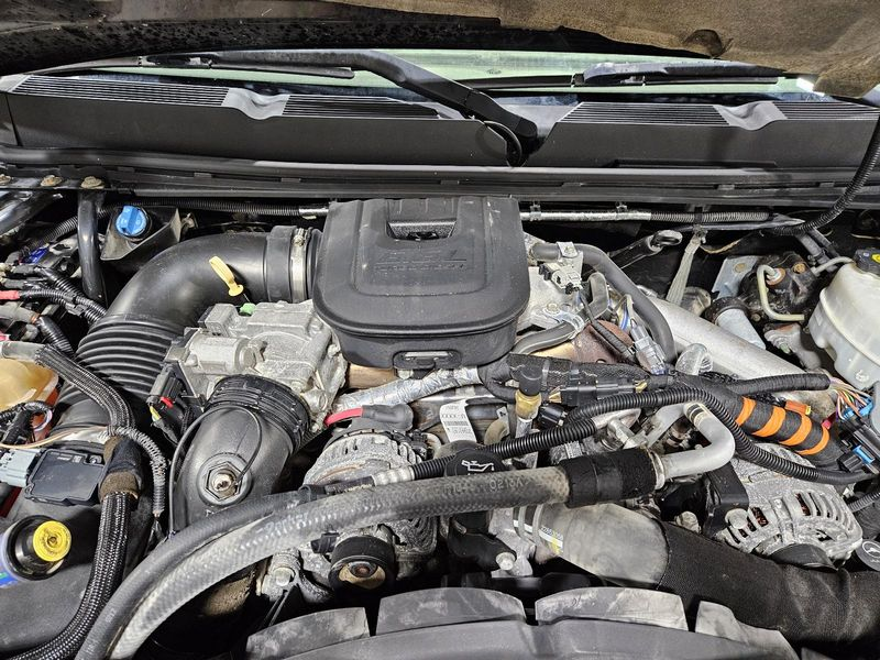 2013 Chevy Silverado 3500 6.6l (vin 8, 8th digit, opt lml) Used Engine