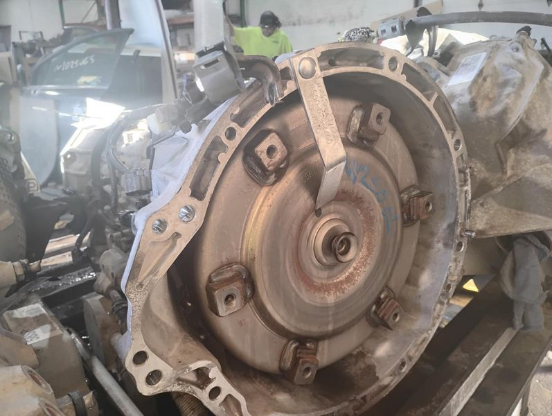 2015 Toyota Tundra At, (8 cylinder), 4x4, 5.7l Used Transmission