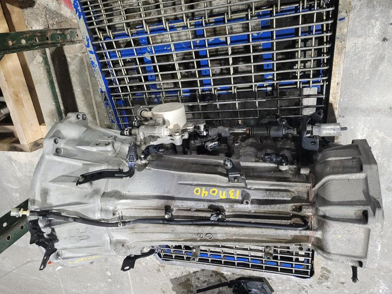 2013 Toyota Tundra At, 4x4, (8 cylinder), 5.7l Used transmission 2