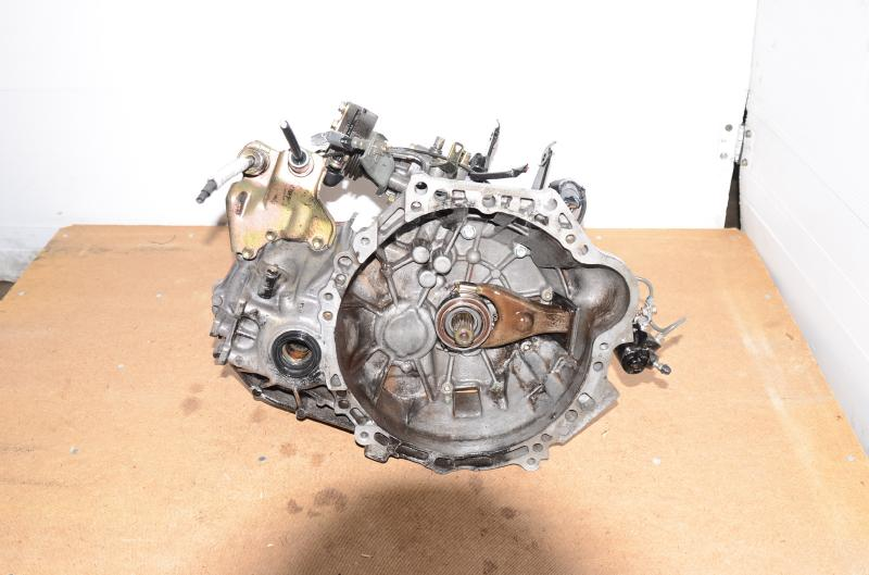 2004 Toyota Corolla Mt, fwd, 5 speed Used Transmission 2