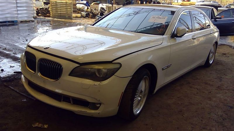 2012 Bmw 750i (4.4l, twin turbo), rwd Used Engine 3