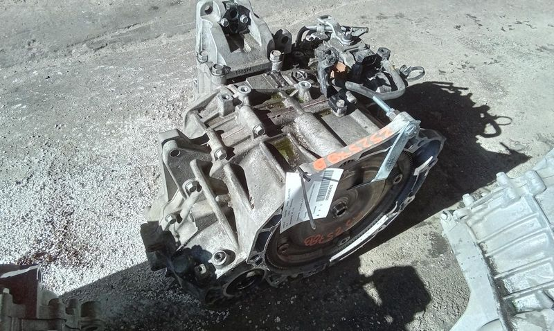 2016 Hyundai Elantra 1.8l Used transmission