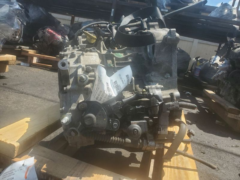 2014 Honda Civic 1.5l L4 Electric Gas Used transmission 2