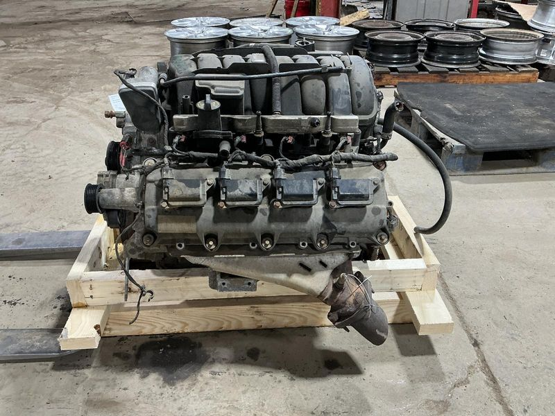 2012 Chrysler 300 5.7l (vin t, 8th digit) Used Engine 2