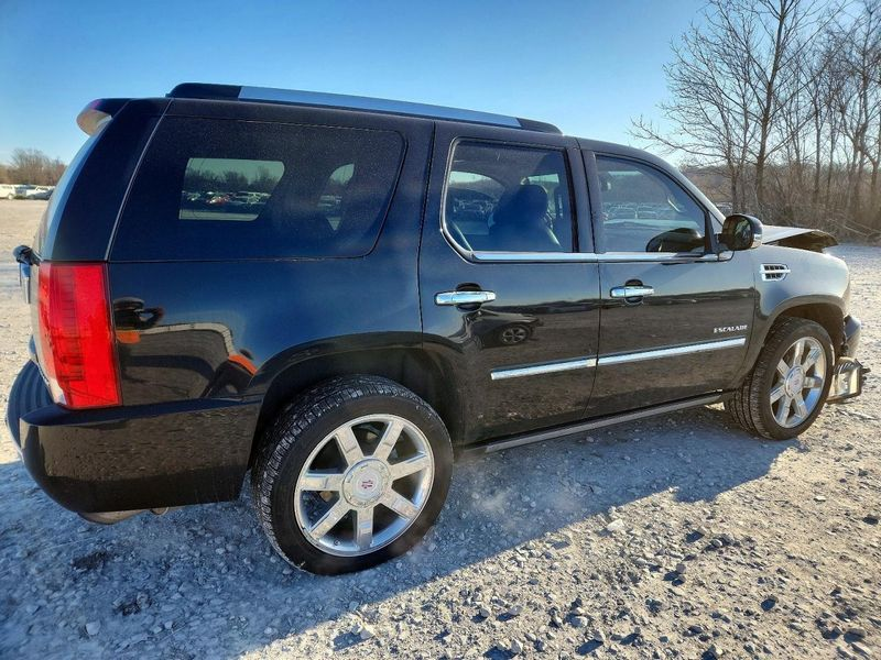 2011 Cadillac Escalade 6.2l (vin f, 8th digit, opt l94) Used Engine 2