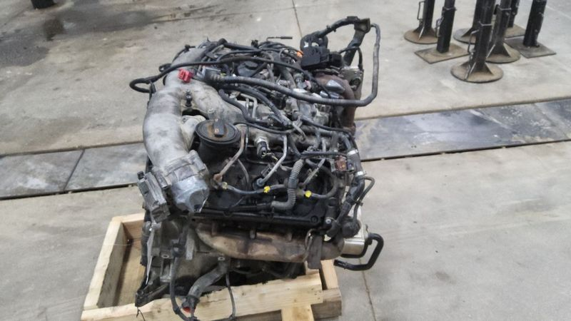 2012 Volkswagen Touareg 3.0l v6 diesel turbocharged Used Engine 3