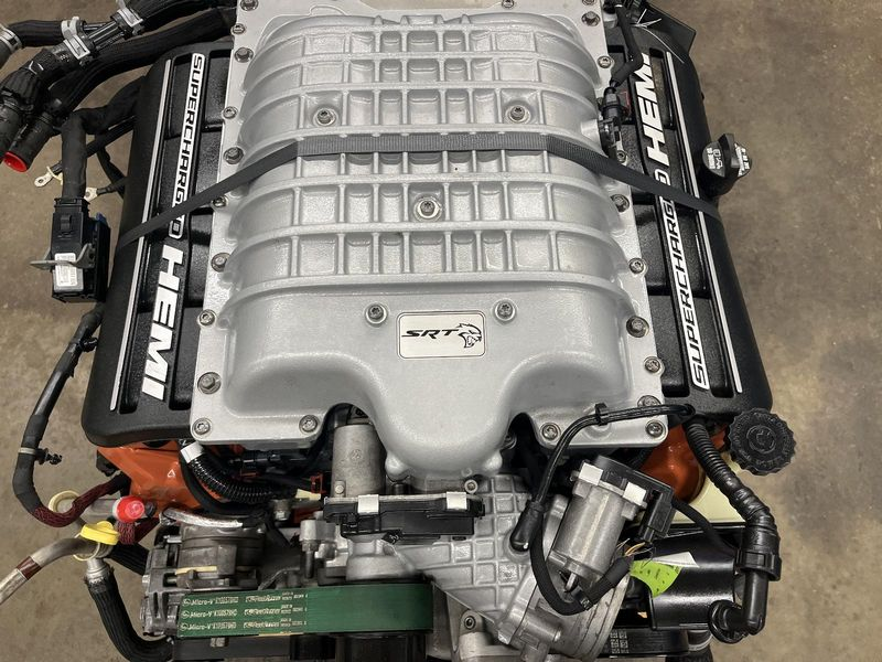 2017 Dodge Charger 6.2l V8 Supercharged Used engine 3