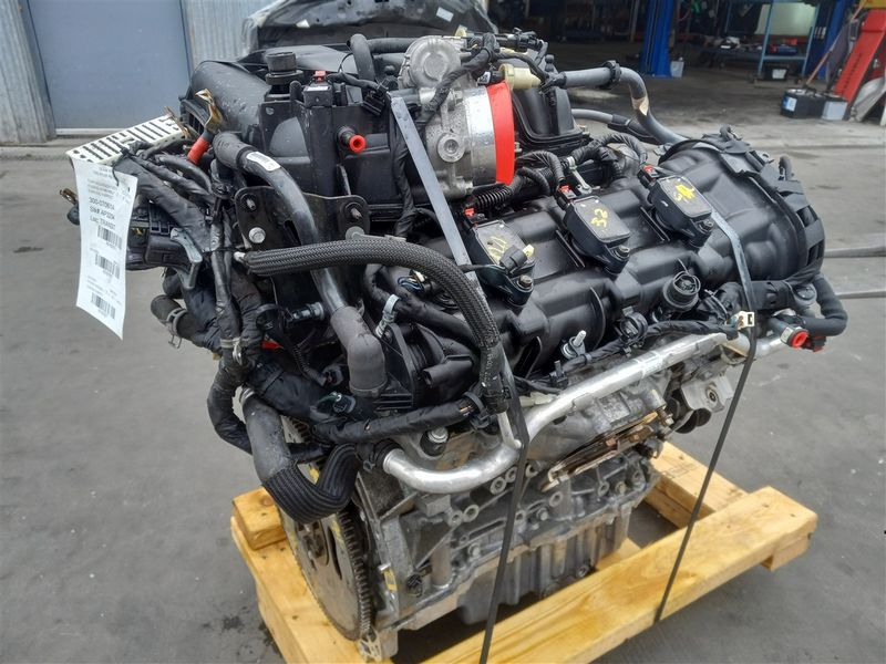 2021 Jeep Cherokee 3.2l Vin X 8th Digit Two Piece Oil Pan Used engine