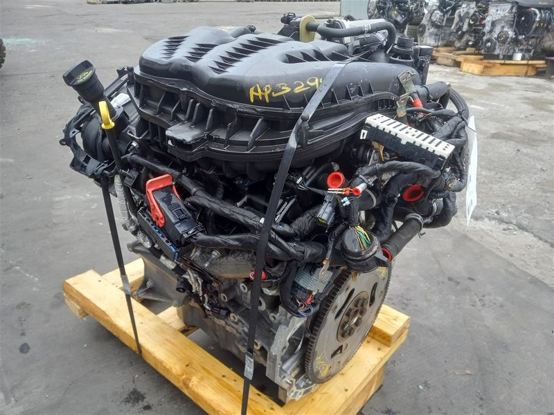 2021 Jeep Cherokee 3.2l Vin X 8th Digit Two Piece Oil Pan Used engine 3