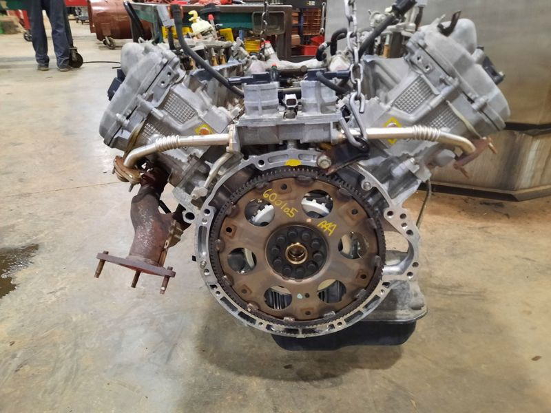 2010 Toyota Tundra 5.7l V8 Used engine 2