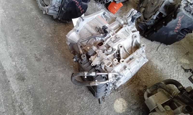 2016 Hyundai Elantra 1.8l L4 Used transmission 3