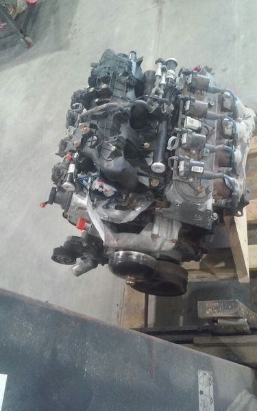 2005 Chevy Express van 3500 6.0l Used Engine 2