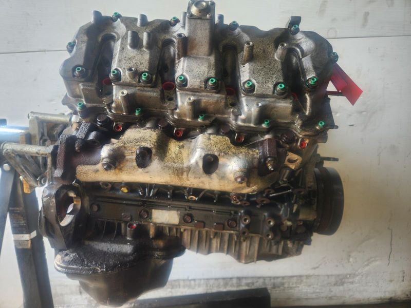 2005 Gmc Sierra 2500 6.6l V8 Diesel Turbocharged Used engine 2